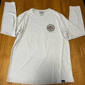 Patagonia Men's Light Gray Long Sleeve Tee